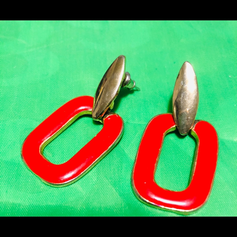 Used earrings